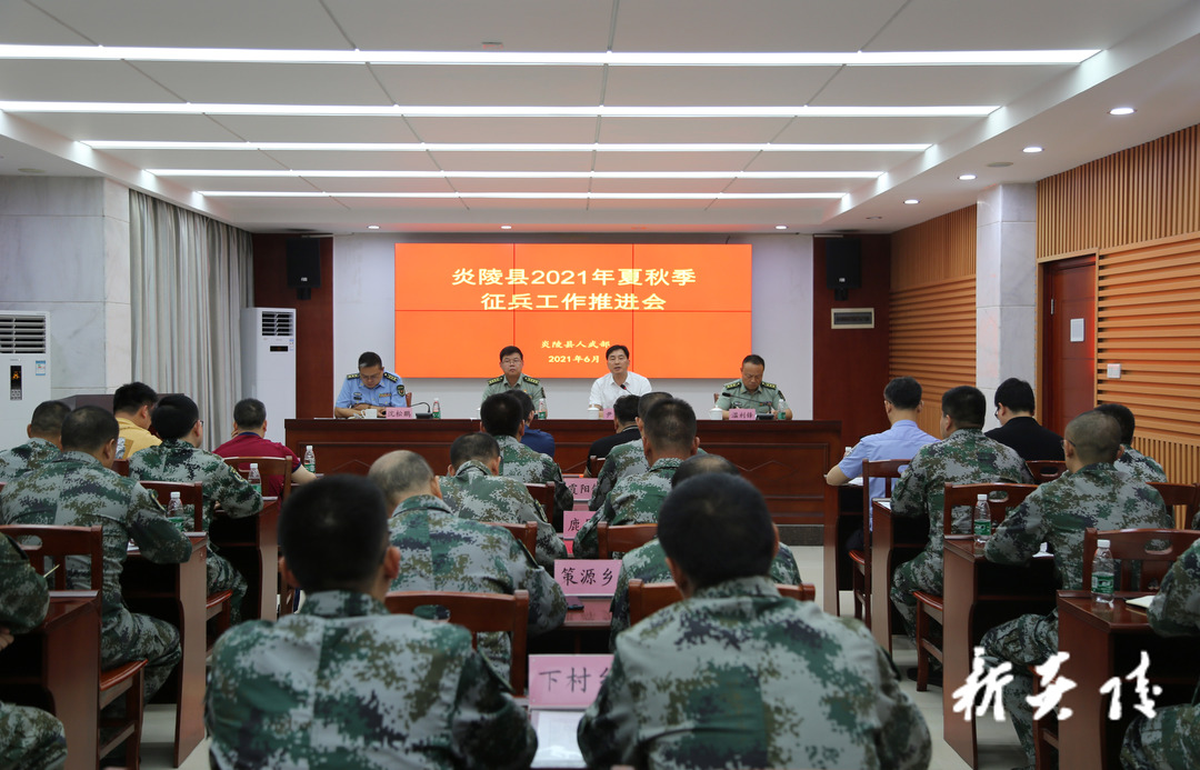 市军分区司令员张台华来炎督导夏秋季征兵工作