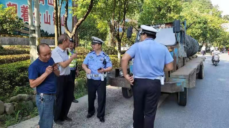 炎陵县大力开展交通顽瘴痼疾整治行动
