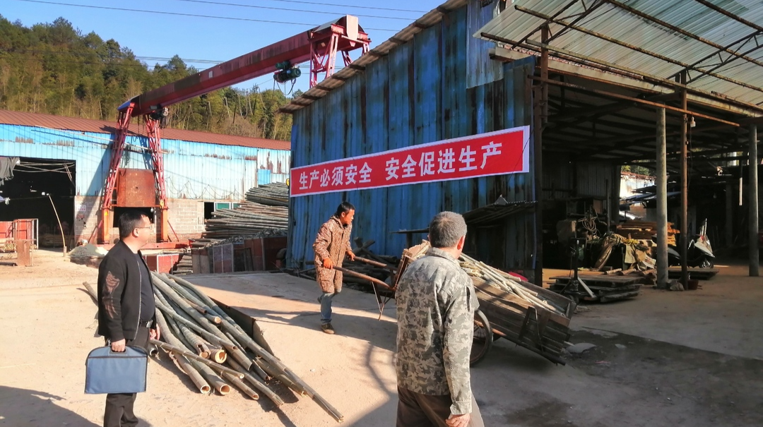霞阳、十都等乡镇开展安全生产排查整治行动