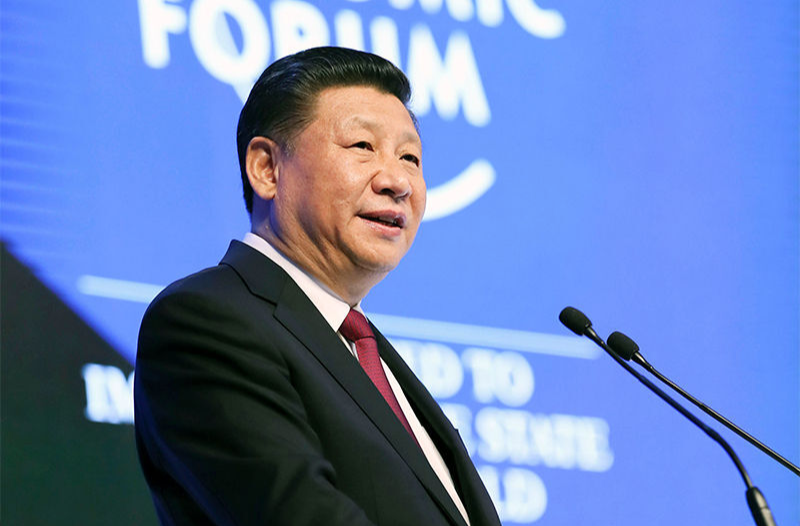 近镜头丨阿尔卑斯山上的中国暖阳