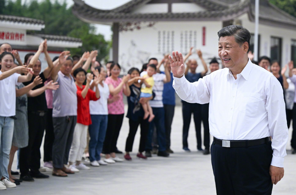 习近平在四川眉山市考察调研