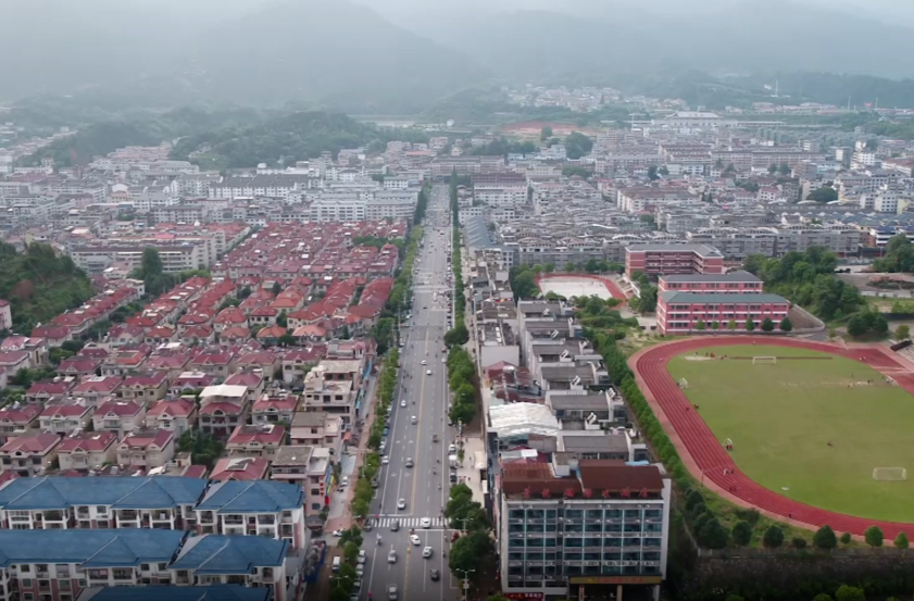 株洲炎陵：高考首日 多部门为莘莘学子保驾护航