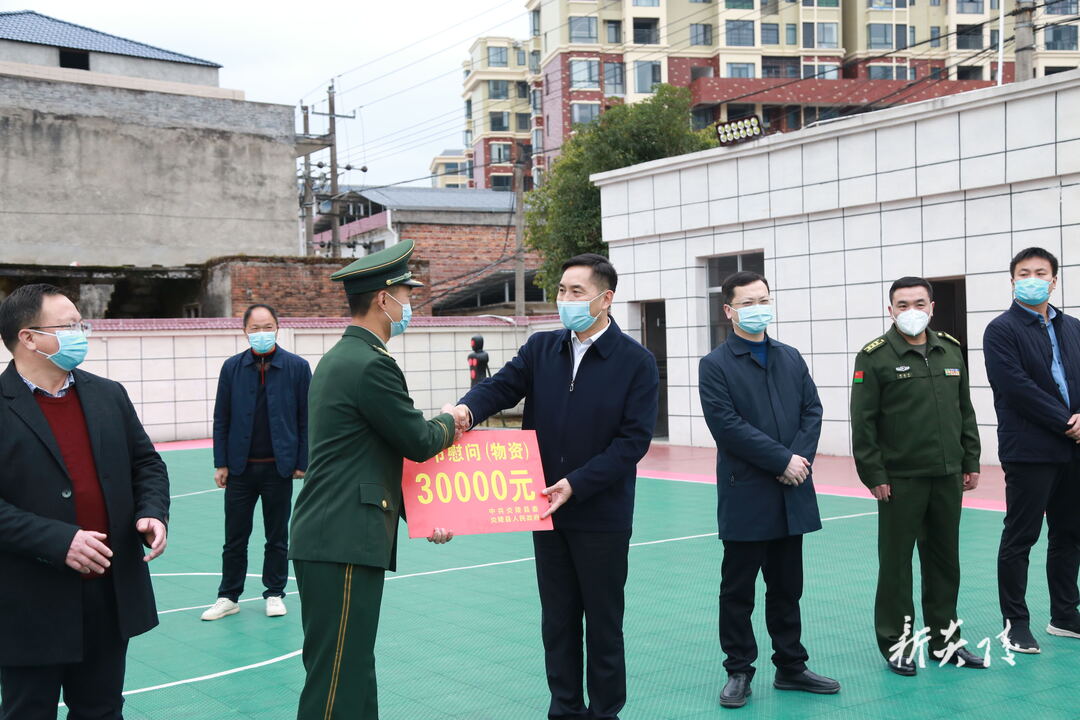 图文|尹朝晖夏胜利等县领导看望慰问驻炎部队官兵、消防救援人员及民生保障部门职工