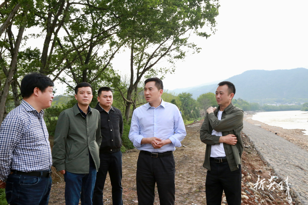 图文|尹朝晖调研防汛备汛工作时强调：扎实做好汛情防范应对 保障人民群众生命财产安全