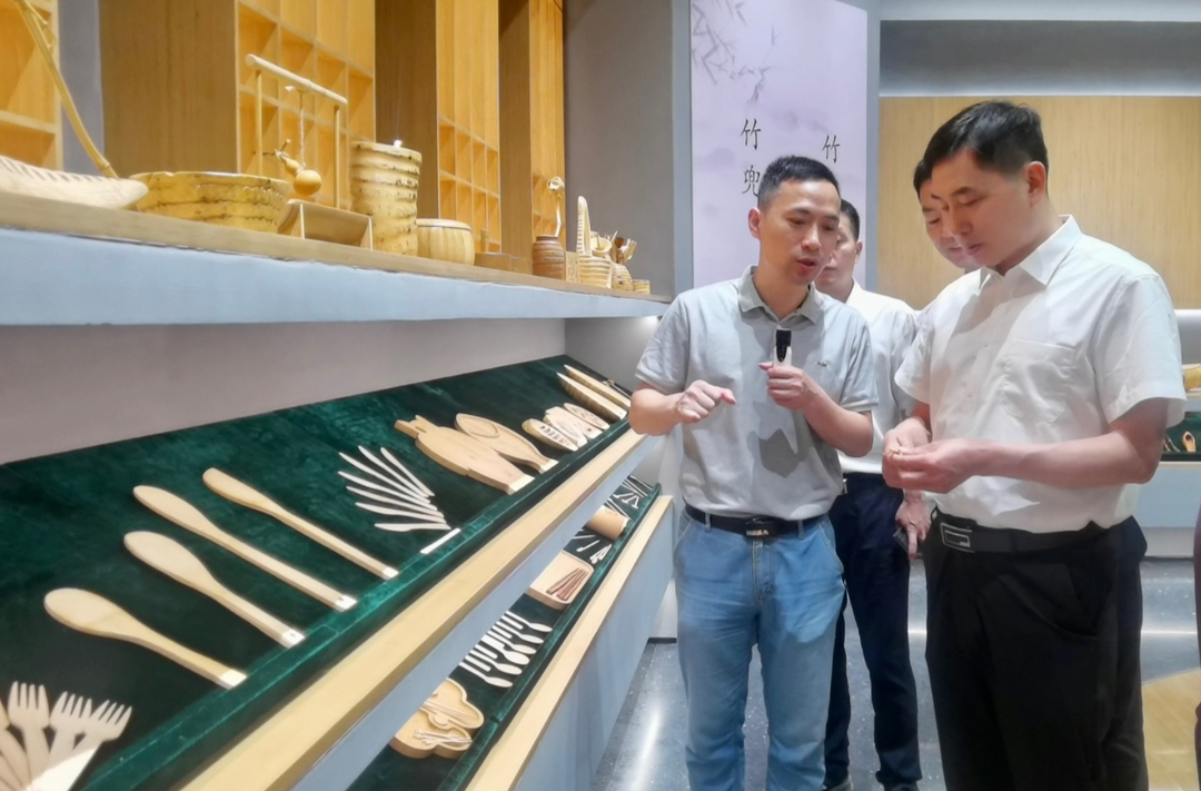 图文|尹朝晖带队到福建考察招商