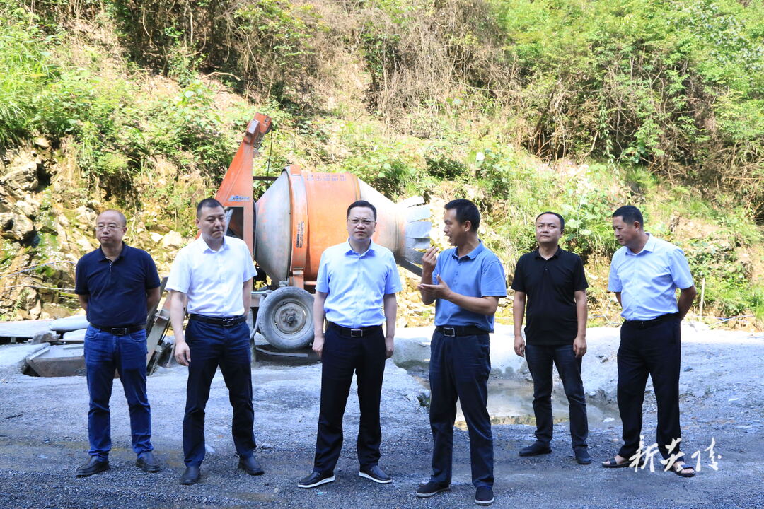图文|夏胜利调研打造“三个高地”、建设“三基地”工作
