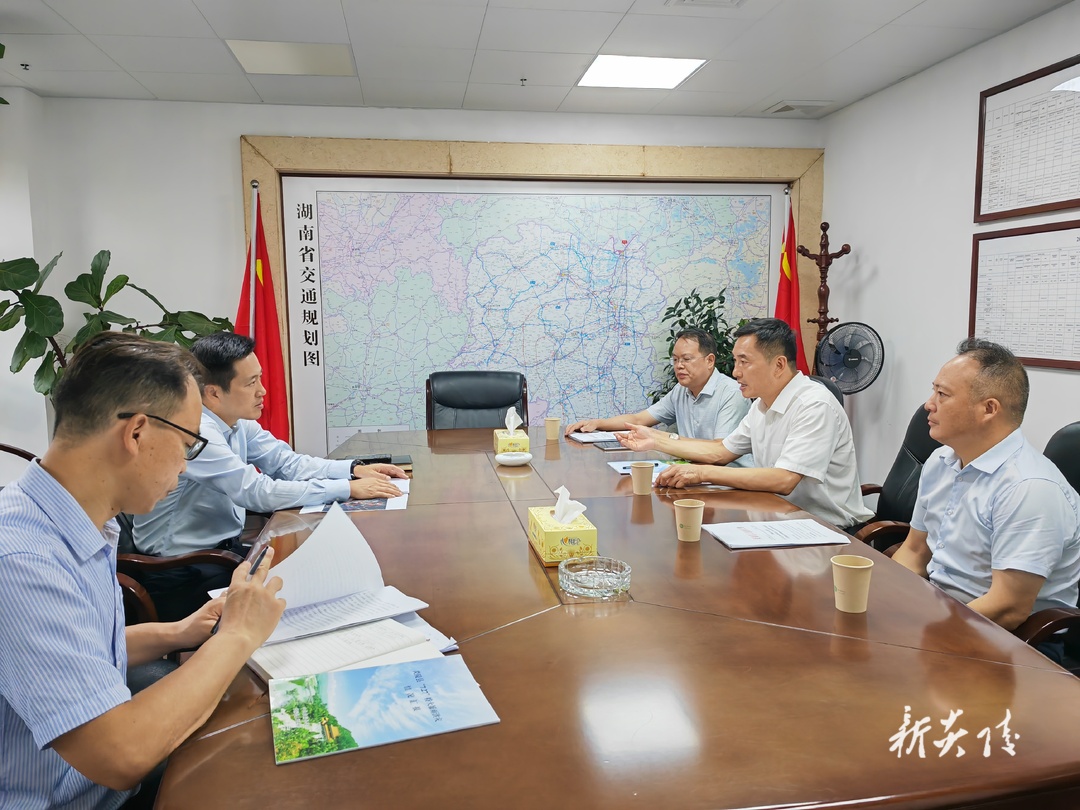 尹朝晖到省交通运输厅汇报对接工作