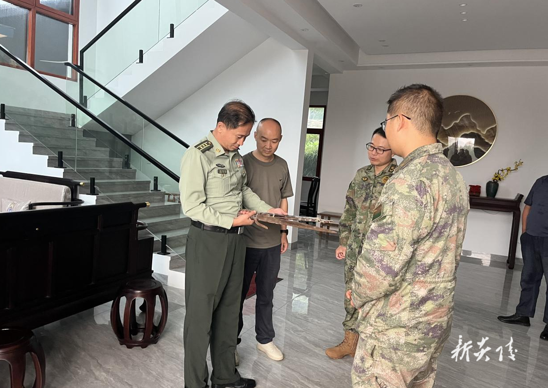 炎陵县垄溪乡：军事文物获重要捐赠 红色历史再现光辉