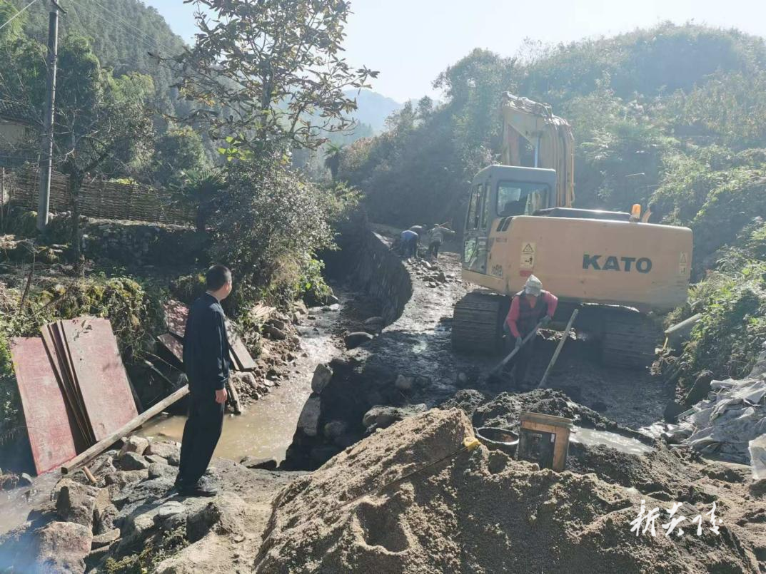 炎陵县策源乡：“水毁路”变“安心路” 群众“忧心”变“放心