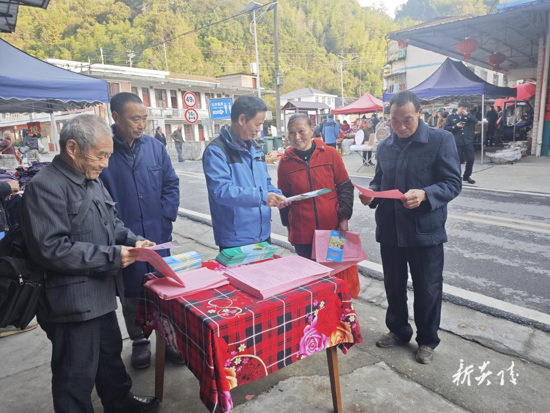 炎陵县策源乡：政策入人心 就业社保双保障