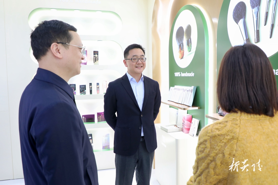 刘亚亮一行来炎调研园区企业