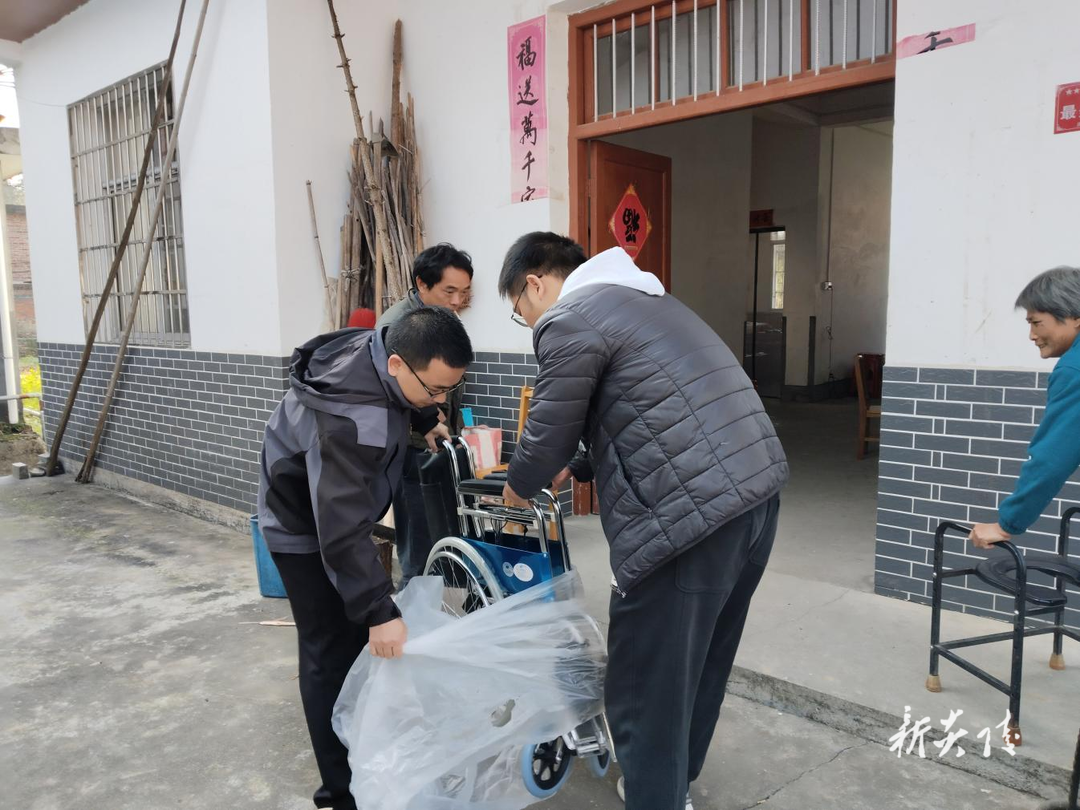 炎陵县鹿原镇：关心关爱残疾人 入户助“足”出行