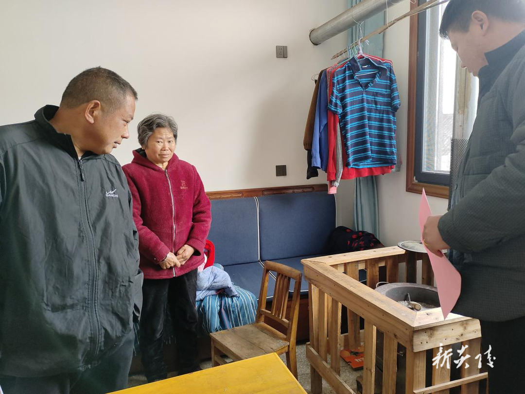 炎陵县鹿原镇开展消防“敲门行动” 筑牢冬季安全“生命线”