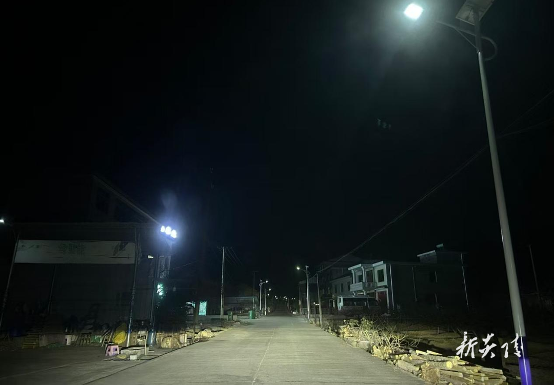 炎陵县下村乡：乡贤助力乡村建设 照亮村民幸福出行路