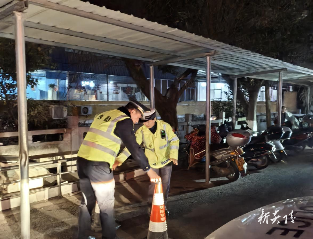 炎陵县城管局：全力护航 守护元宵灯会