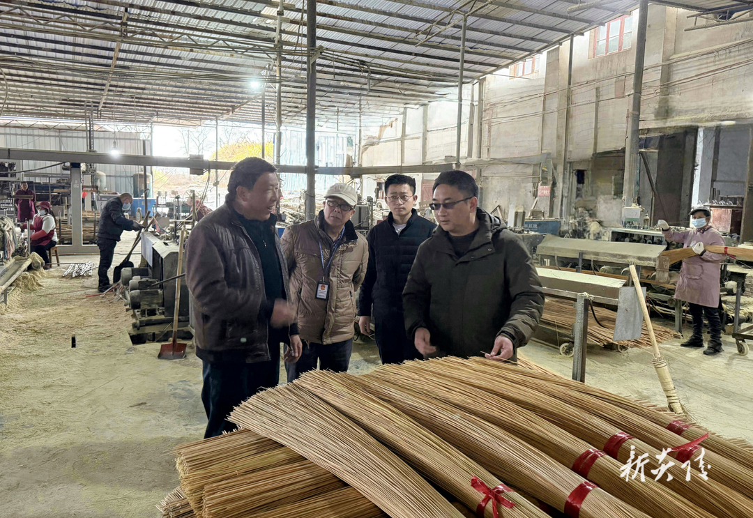 炎陵县霞阳镇：上好安全“第一课”  助力企业“开门红”