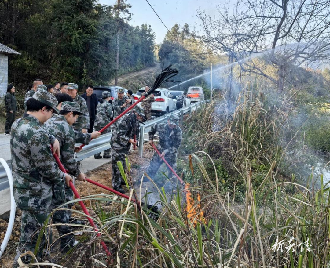 炎陵县霞阳镇：以练为战筑防线 织密安全“守护网”
