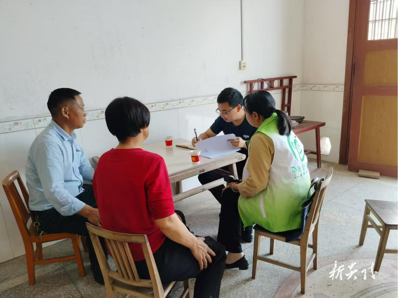炎陵县鹿原镇开展低保入户调查 兜牢民生保障底线