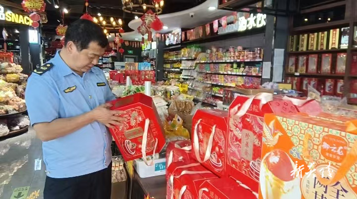 炎陵县市监局开展端午节前食品安全专项检查