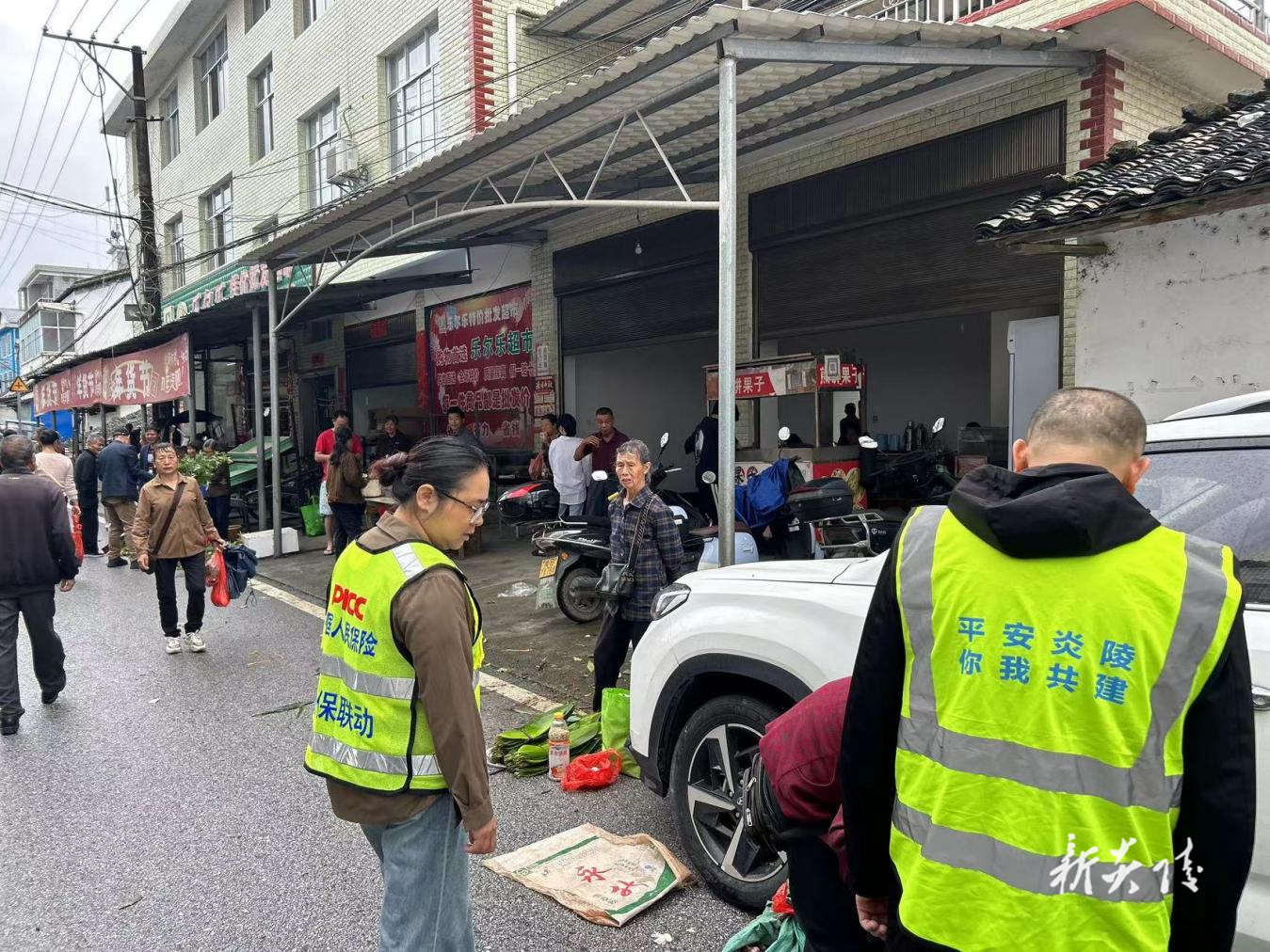 炎陵县鹿原镇：安全劝导“不停歇” 筑牢道路“安全线”
