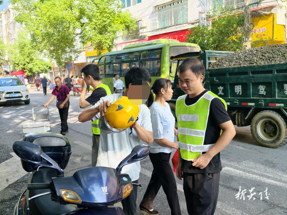 炎陵县沔渡镇：幸“盔”有你 从“头”做起