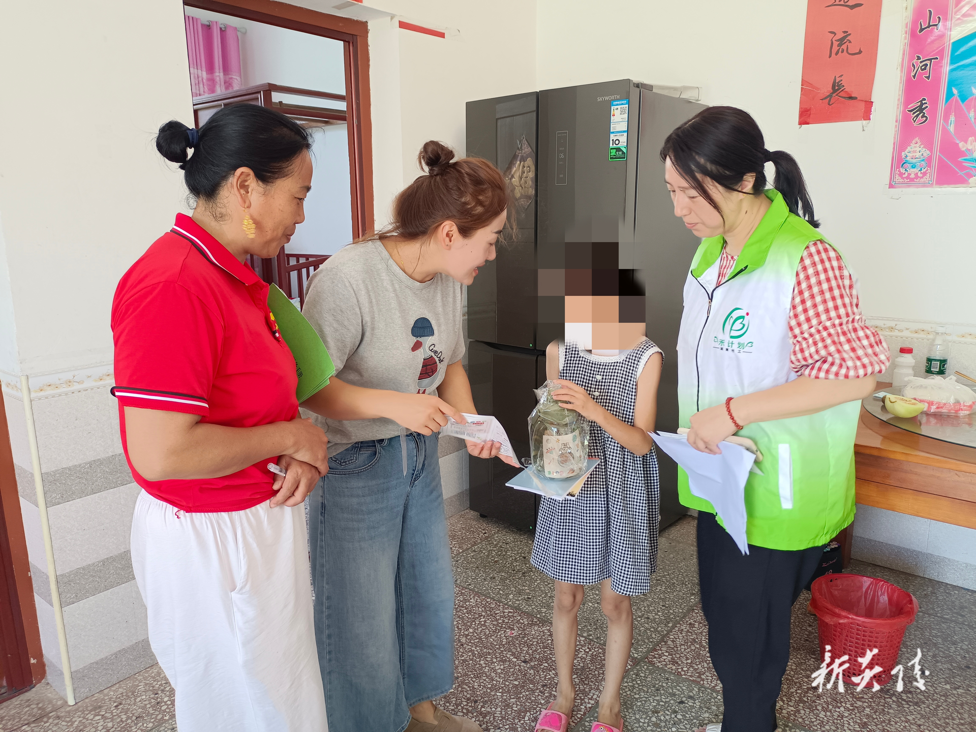 炎陵县霞阳镇：走访留守儿童 筑牢防溺水“安全堤”