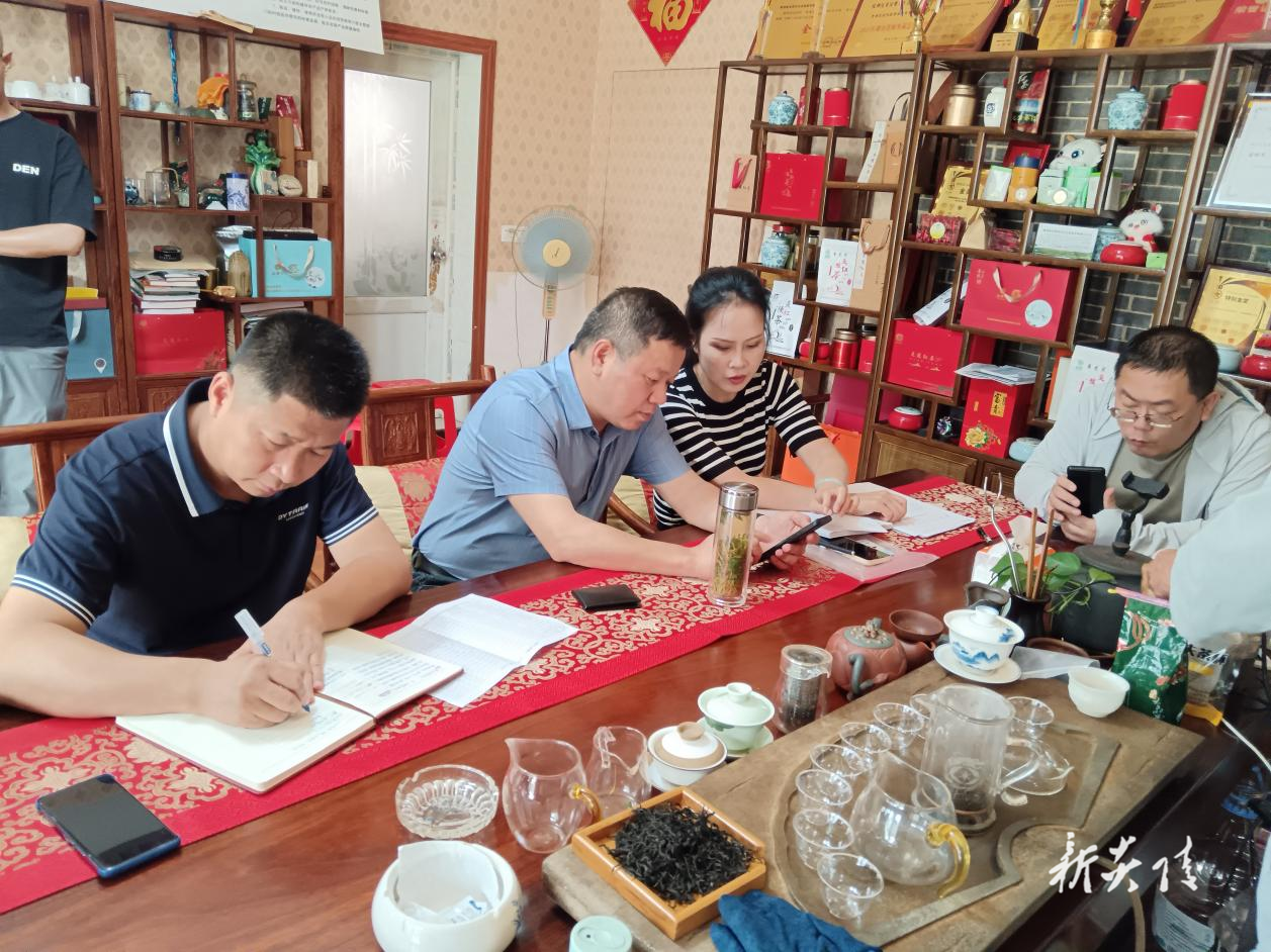 省农产品质量安全监管处来炎开展2025年度绿色食品颁证后跟踪“双随机、一公开”检查工作