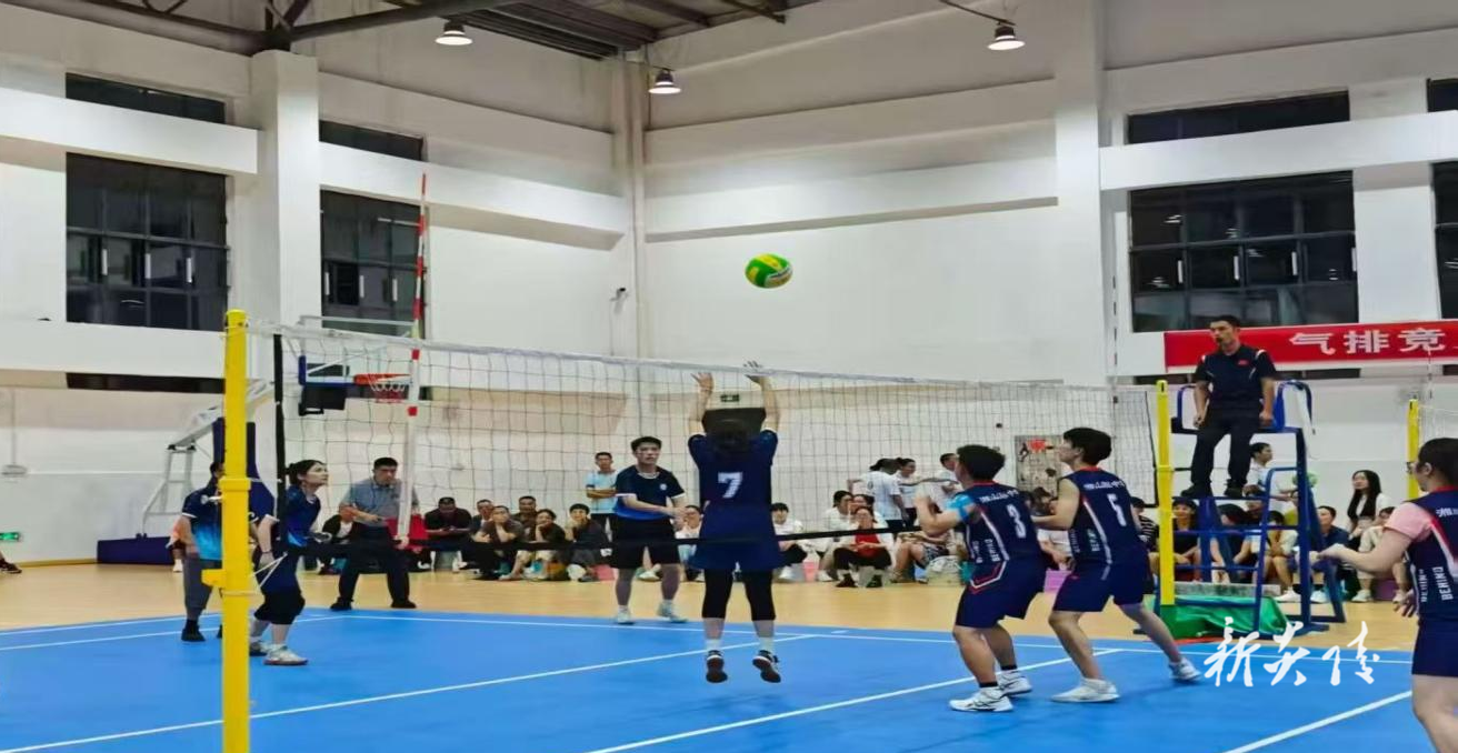 炎陵县教育系统第二届教职工气排球比赛正式开幕
