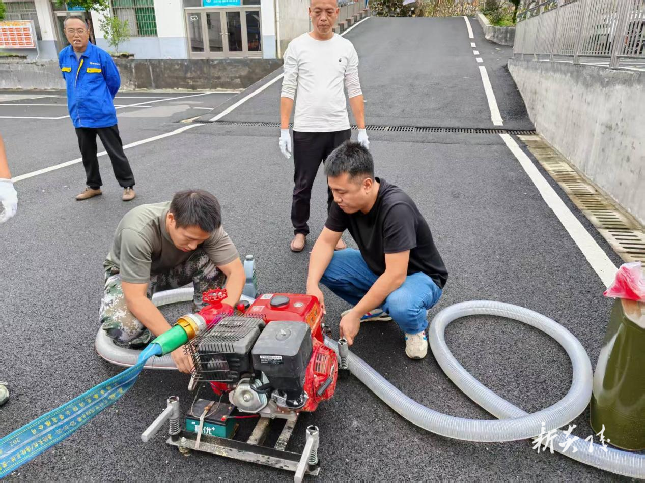 炎陵县船形乡：强化灭火设备的检修 筑牢安全线