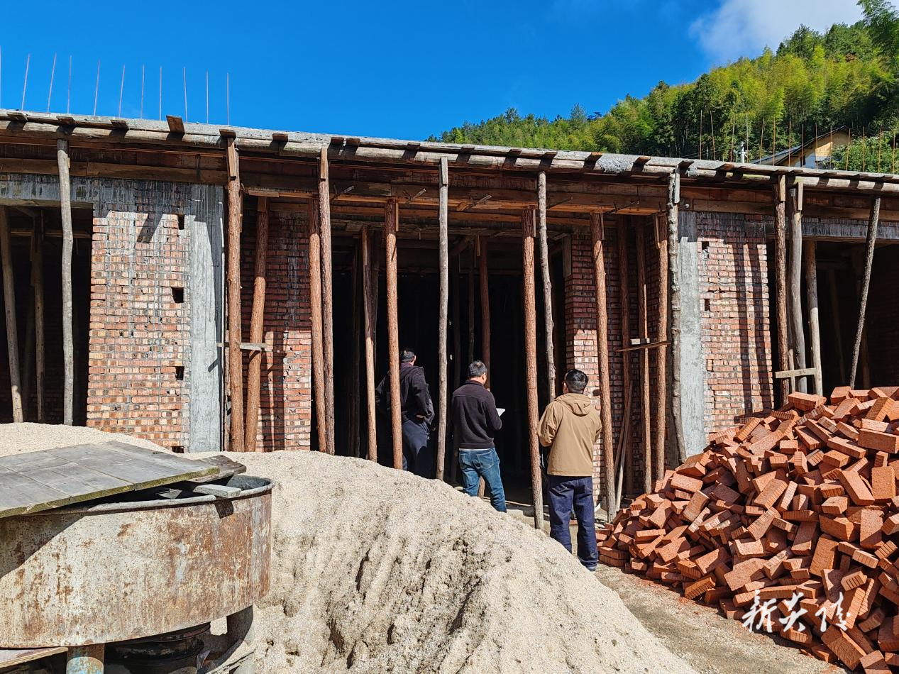 炎陵县下村乡：落实“六到场” 严把建房“关”