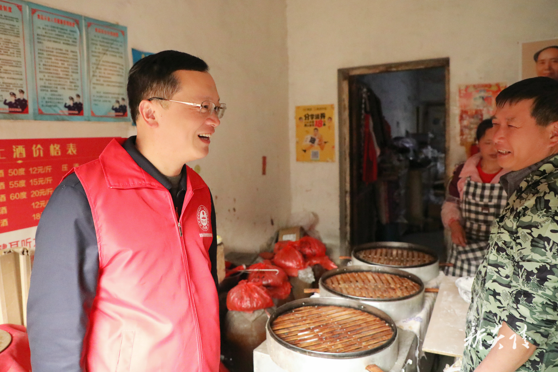 图文丨夏胜利督导烟花爆竹管控工作