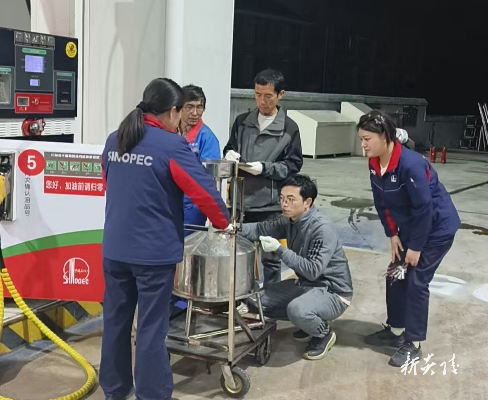 炎陵县市场监督管理局：连夜加急检定 护航加油站顺利开业