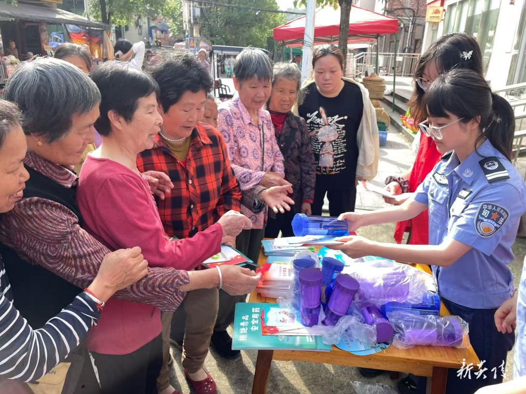 炎陵县垄溪乡司法所开展禁毒宣传教育活动