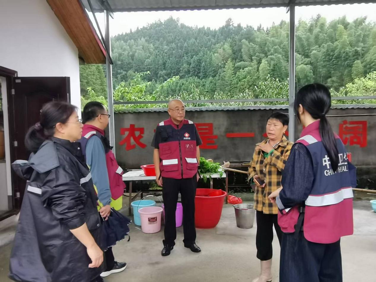 炎陵县疾控中心（卫监局）开展防汛防疫工作